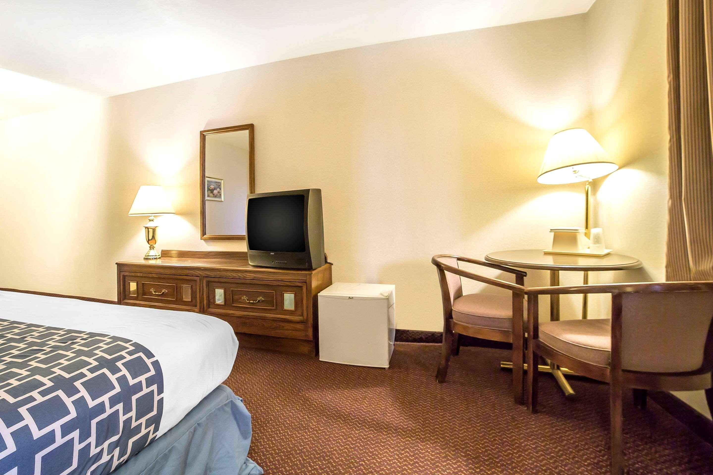 Econo Lodge Inn & Suites Sandy Exterior foto